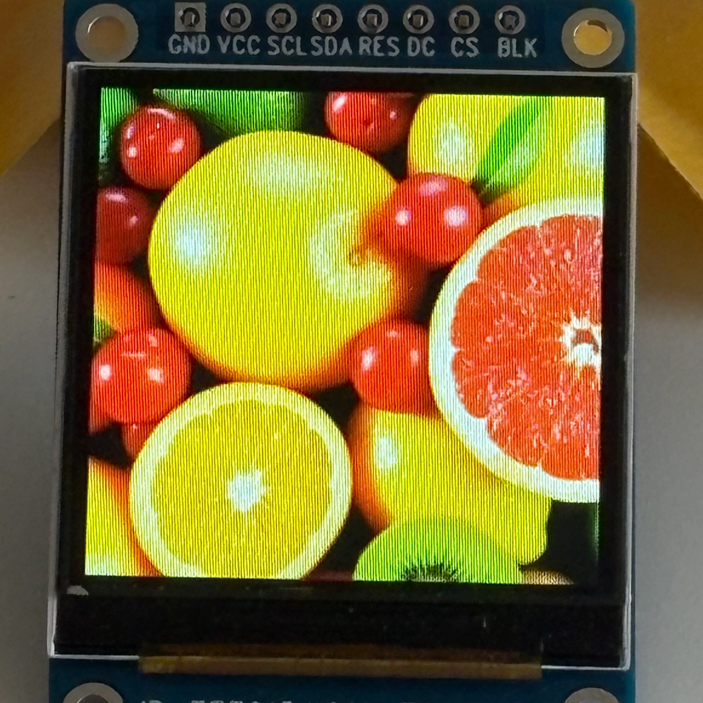 1.54-inch TFT applied to smart wearable devices